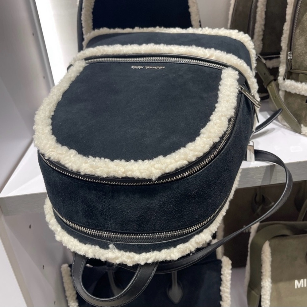 Michael Kors black and Cream Backpack is leather/ fur is faux new bag - Picture 6 of 11